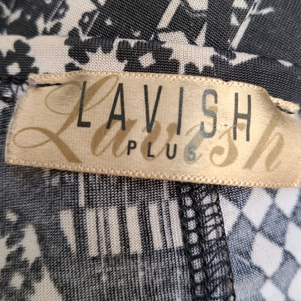 LAVISH PLUS ABSTRACT PRINT TOP SIZE 3X - Picture 4 of 5